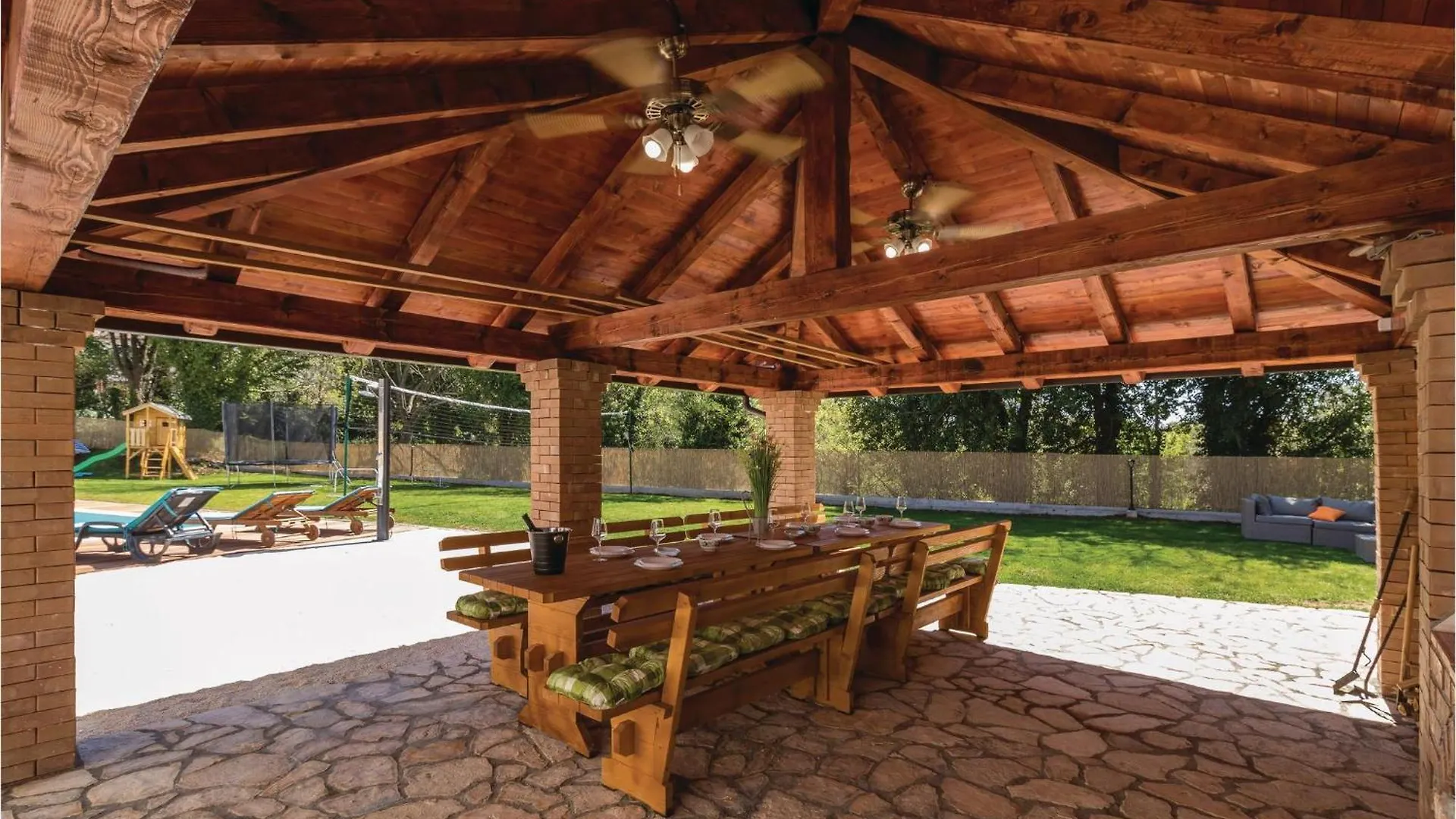 Casa vacanze Gorgeous Home In Bibici With Sauna Croazia